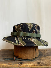 Load image into Gallery viewer, Deadstock U.S. Military Hot Weather Jungle Boonie Hat