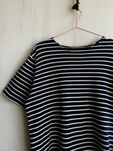 Load image into Gallery viewer, Latre Striped Navy Boxy Short Sleeves T-Shirt