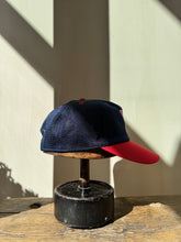 Load image into Gallery viewer, Yakult Swallows Deadstock Japanese Professional Baseball Cap