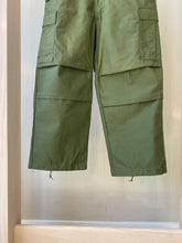 Load image into Gallery viewer, Deadstock US Military M65 Cargo Field Trousers