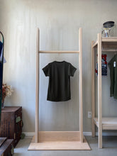 Load image into Gallery viewer, Latre 50's style short sleeves light weight jersey unisex tee