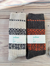 Load image into Gallery viewer, Japanese Luxury Winter Wool Organic Cotton Snowflake Socks
