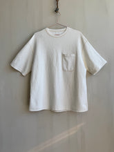 Load image into Gallery viewer, Latre terry hemp unisex flatlock one size tee

