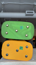 Load image into Gallery viewer, Japanese deadstock 70s era vinyl sake bag-SPECIAL bright green
