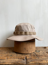 Load image into Gallery viewer, Deadstock U.S. Military Hot Weather Jungle Boonie Hat
