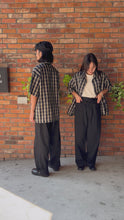 Load and play video in Gallery viewer, Latre Japanese Indigo Cotton Plaid Short Sleeves Shirt

