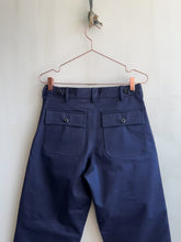Load and play video in Gallery viewer, Latre fatigue trousers
