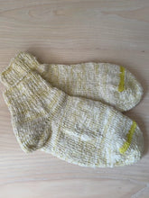 Load and play video in Gallery viewer, Japanese organic garabou ankle socks
