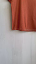 Load and play video in Gallery viewer, Latre Japanese tubular cotton shirt
