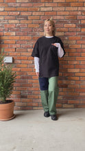 Load and play video in Gallery viewer, Latre terry hemp unisex one size tee

