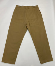 Load image into Gallery viewer, Latre khaki chino pants
